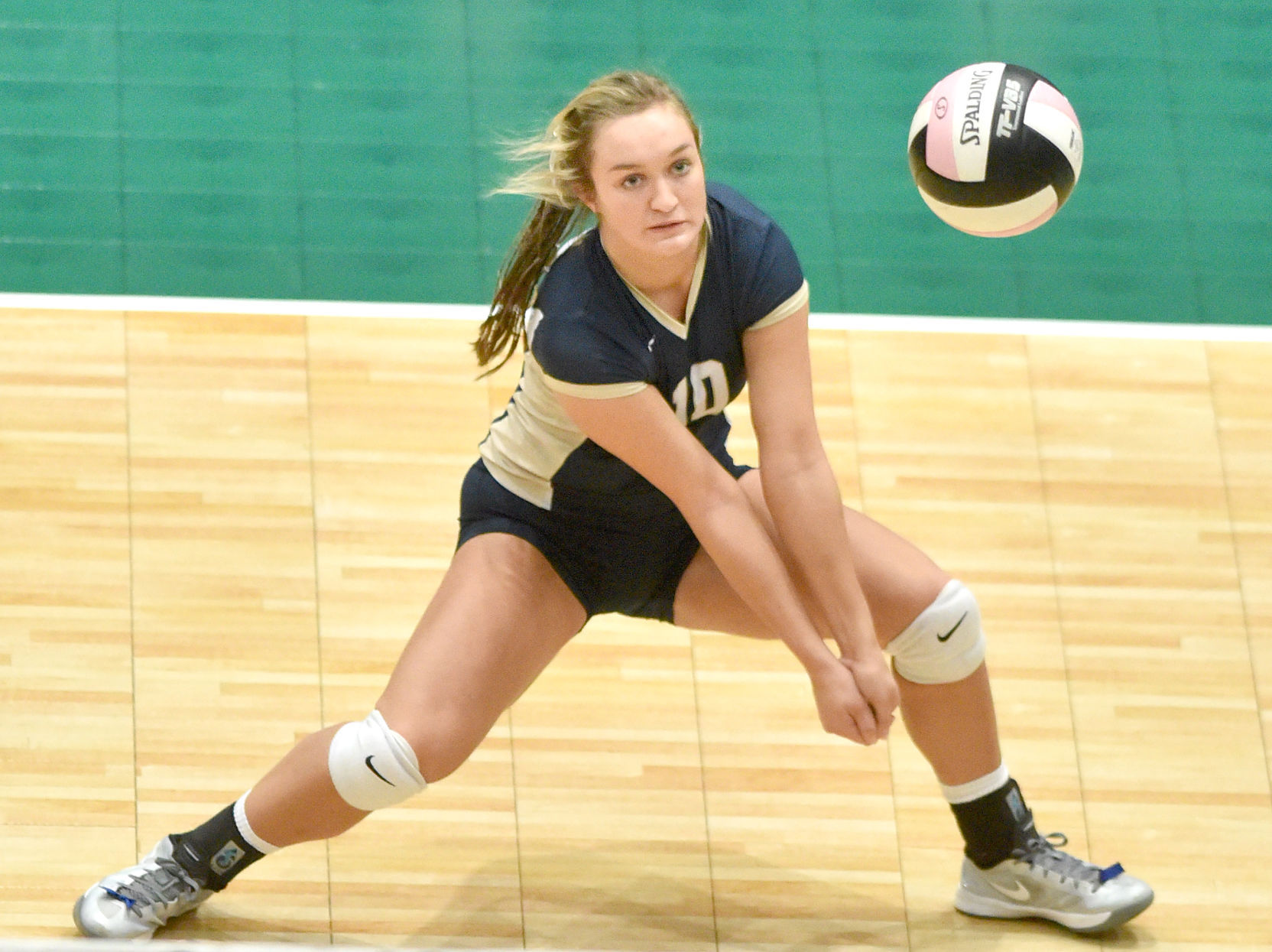 Bishop Heelan vs Pella state volleyball